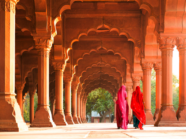 obra Women in traditional dress, India